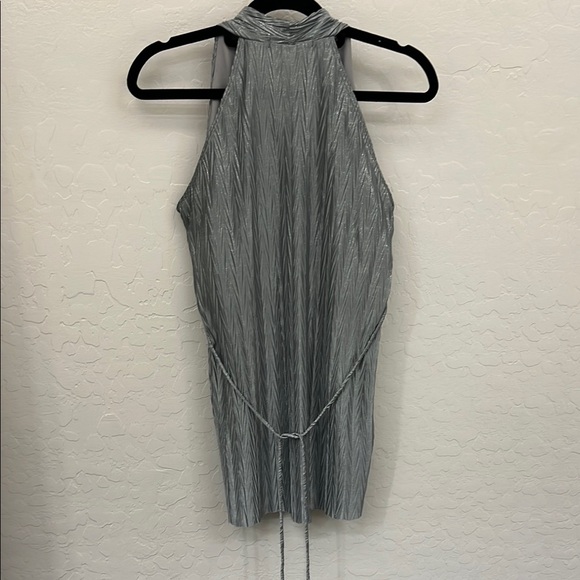 Elegant Silver Halter Top - Picture 3 of 4